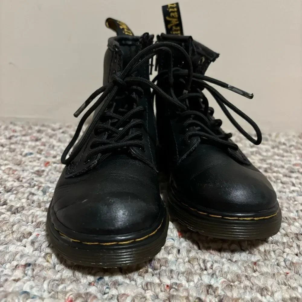 Dr. Martens 1460 J Black Leather Casual Lace Up Combat Boots Girl’s Size 9 Youth